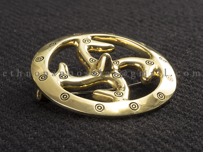 Kiauraraštė zoomorfinė segė iš Laivių, IX – Xa. 2